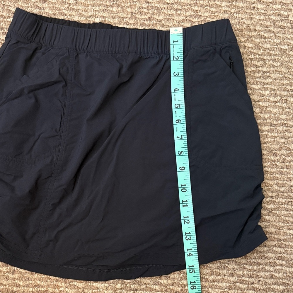 Prana Black Women's Skort - Women's Medium - Never Worn - Picture 7 of 8